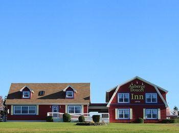 Auberge Doucet Inn Chéticamp Exteriér fotografie